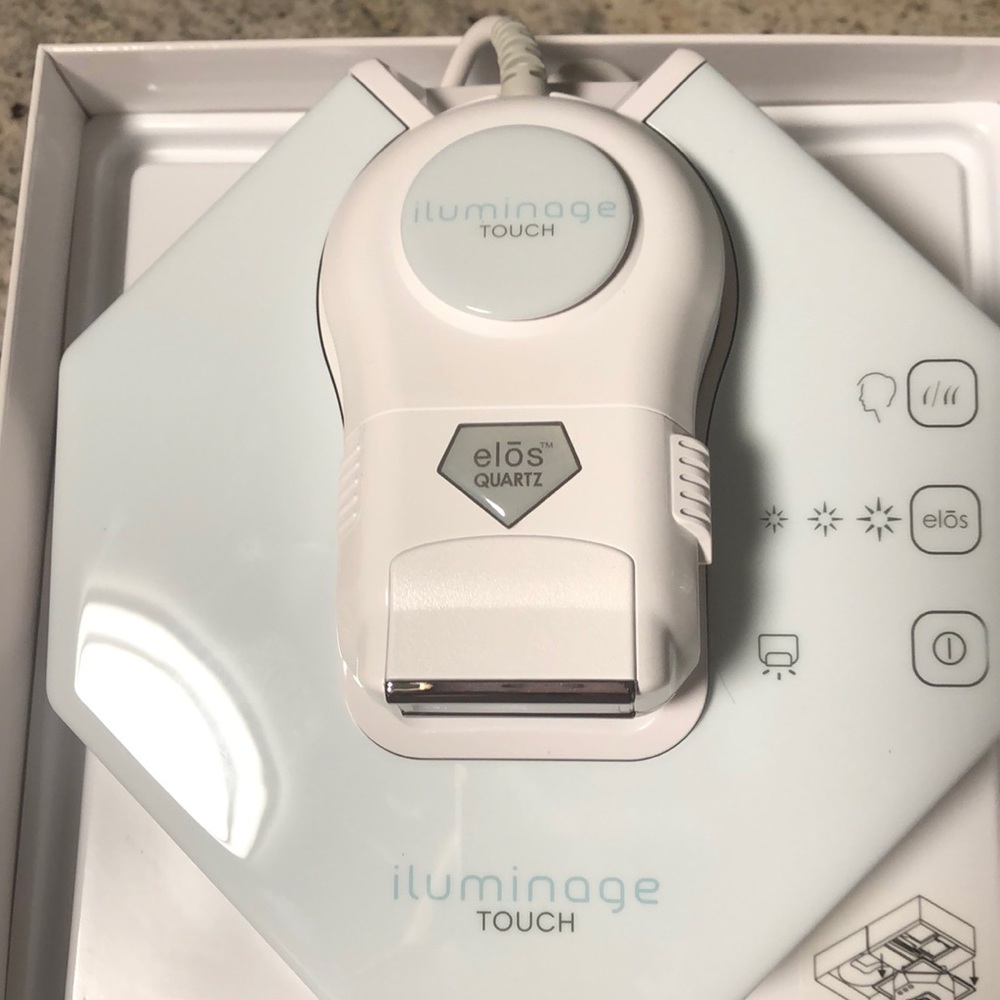 Iluminage professional hair removal device